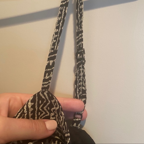 Geometric crop top - Picture 4 of 4